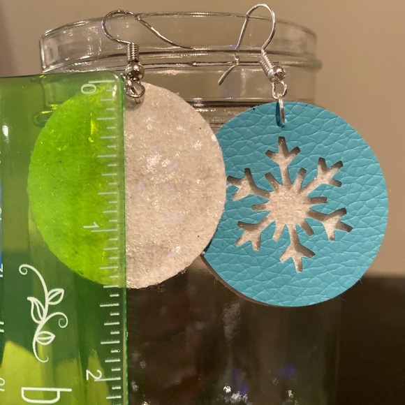 Earrings - Picture 3 of 3